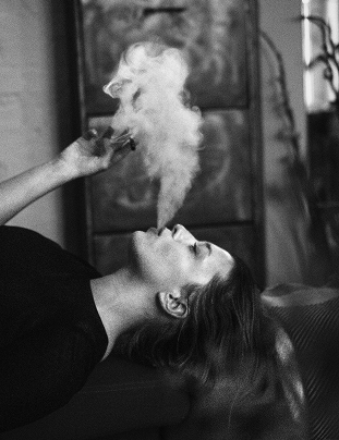 Lady - Carnault Electric Cigarette Luxury Swiss style luxury smoke